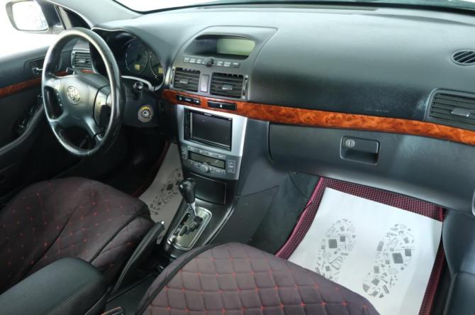 Toyota Avensis II с пробегом 2004 года, цена 749 000 рублей, 301000 км, седан, Автокод Объявления