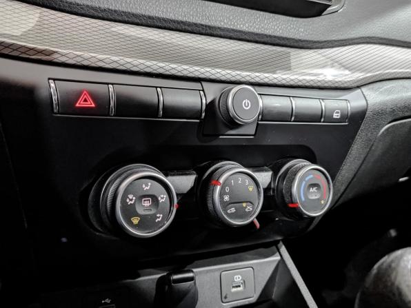 Lada (ВАЗ) Vesta I Рестайлинг (NG) с пробегом 2023 года, цена 1 070 000 рублей, 74912 км, седан, Автокод Объявления