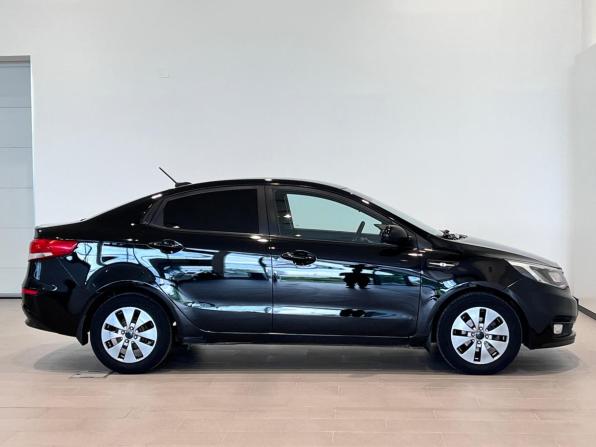Kia Rio III Рестайлинг с пробегом 2017 года, цена 1 099 000 рублей, 128685 км, седан, Автокод Объявления