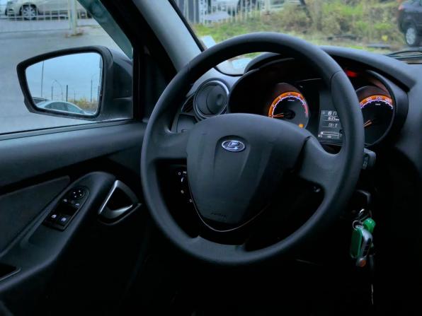 Lada (ВАЗ) Granta I Рестайлинг с пробегом 2022 года, цена 755 000 рублей, 62588 км, универсал, Автокод Объявления