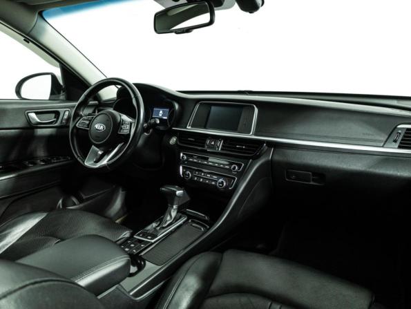 Kia Optima IV Рестайлинг с пробегом 2018 года, цена 1 781 010 рублей, 115555 км, седан, Автокод Объявления