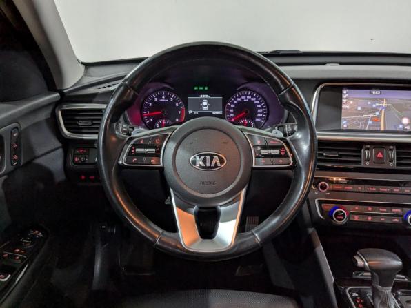 Kia Optima IV Рестайлинг с пробегом 2018 года, цена 1 900 000 рублей, 102365 км, седан, Автокод Объявления