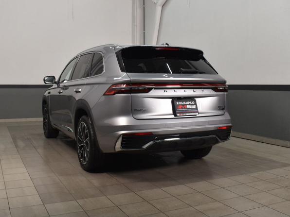 Geely Monjaro I Рестайлинг 2 с пробегом 2025 года, цена 3 949 995 рублей, 26 км, внедорожник, Автокод Объявления
