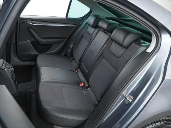 Skoda Octavia III (A7) Рестайлинг с пробегом 2019 года, цена 2 190 055 рублей, 62637 км, лифтбек, Автокод Объявления