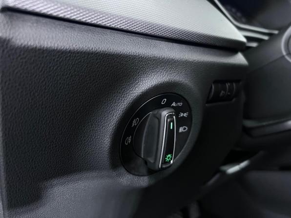 Skoda Rapid II с пробегом 2020 года, цена 1 599 000 рублей, 72614 км, лифтбек, Автокод Объявления