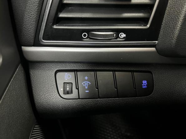 Hyundai Elantra VI (AD) с пробегом 2017 года, цена 1 290 001 рубль, 173500 км, седан, Автокод Объявления