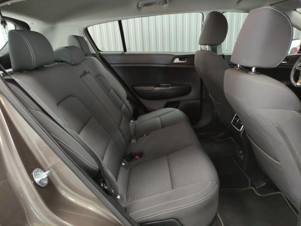 Kia Sportage IV Рестайлинг с пробегом 2018 года, цена 2 067 000 рублей, 150451 км, внедорожник, Автокод Объявления