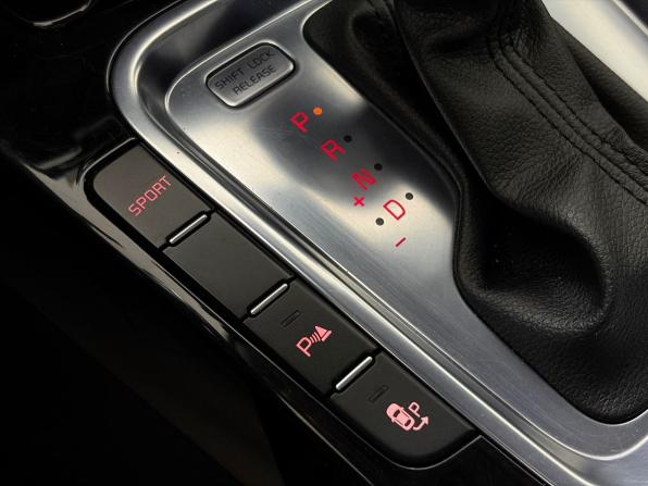 Kia Ceed III с пробегом 2018 года, цена 1 549 000 рублей, 129245 км, универсал, Автокод Объявления