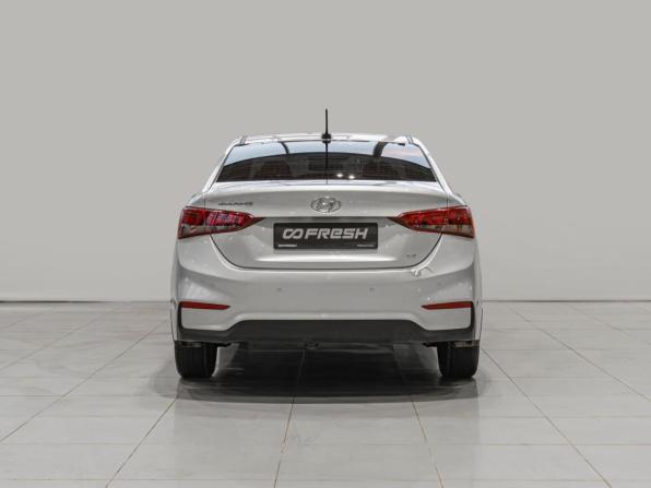Hyundai Solaris II с пробегом 2018 года, цена 1 350 000 рублей, 161332 км, седан, Автокод Объявления