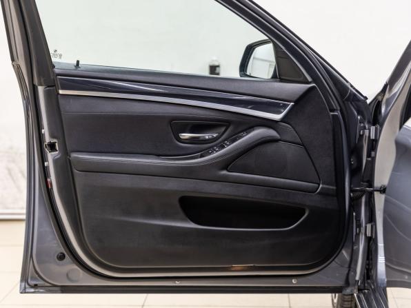 BMW 5 серии VI (F10/F11/F07) Рестайлинг с пробегом 2013 года, цена 1 698 000 рублей, 221165 км, седан, Автокод Объявления