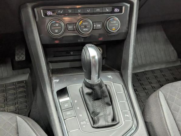 Volkswagen Tiguan II с пробегом 2017 года, цена 2 179 000 рублей, 80141 км, внедорожник, Автокод Объявления