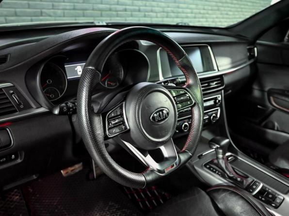 Kia Optima IV Рестайлинг с пробегом 2018 года, цена 1 750 000 рублей, 183761 км, седан, Автокод Объявления