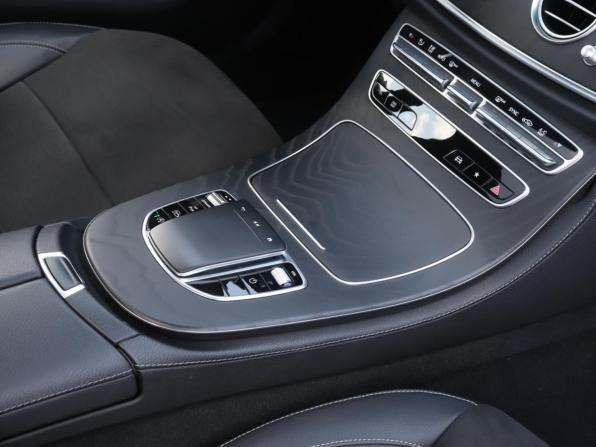 Mercedes-Benz E-Класс V (W213 S213 C238) Рестайлинг с пробегом 2021 года, цена 5 450 000 рублей, 55735 км, седан, Автокод Объявления
