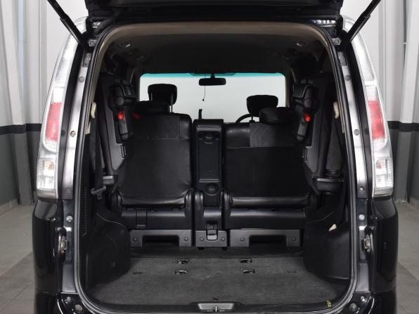 Nissan Serena III (C25) с пробегом 2005 года, цена 839 999 рублей, 256661 км, минивэн, Автокод Объявления