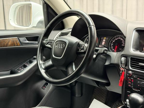 Audi Q5 I (8R) с пробегом 2010 года, цена 1 449 000 рублей, 205556 км, внедорожник, Автокод Объявления
