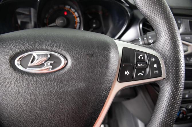 Lada (ВАЗ) Vesta I с пробегом 2022 года, цена 1 329 000 рублей, 78167 км, универсал, Автокод Объявления