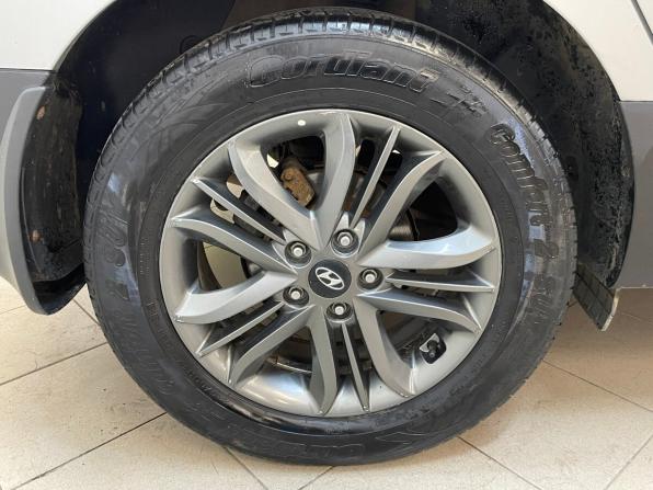 Hyundai ix35 I Рестайлинг с пробегом 2014 года, цена 1 140 000 рублей, 228785 км, внедорожник, Автокод Объявления