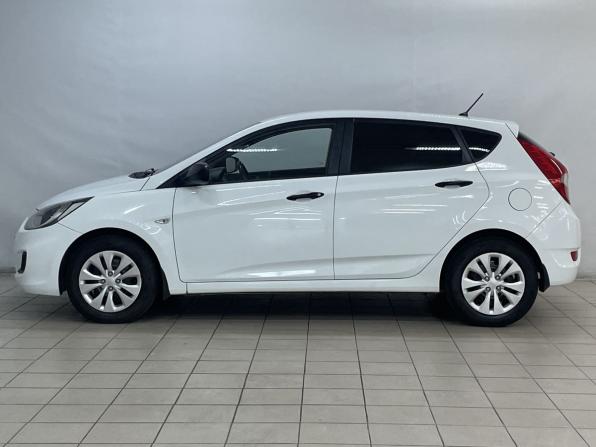 Hyundai Solaris I с пробегом 2013 года, цена 699 000 рублей, 93914 км, хэтчбек, Автокод Объявления