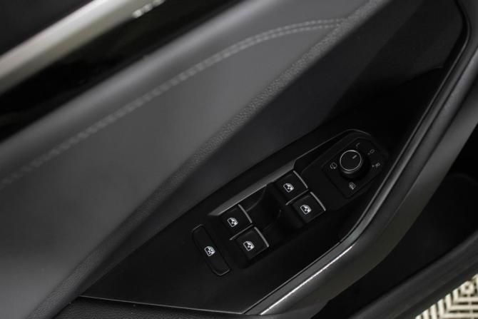 Volkswagen Sagitar III с пробегом 2021 года, цена 2 285 200 рублей, 89138 км, седан, Автокод Объявления