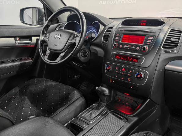 Kia Sorento II Рестайлинг с пробегом 2013 года, цена 1 300 000 рублей, 211700 км, внедорожник, Автокод Объявления