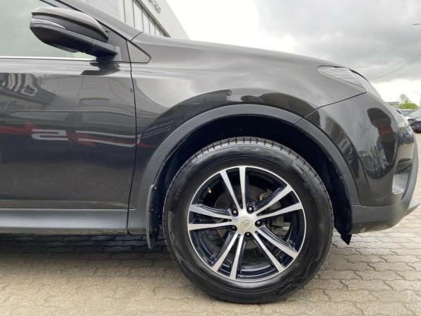 Toyota RAV4 IV (XA40) с пробегом 2015 года, цена 1 832 000 рублей, 238460 км, внедорожник, Автокод Объявления