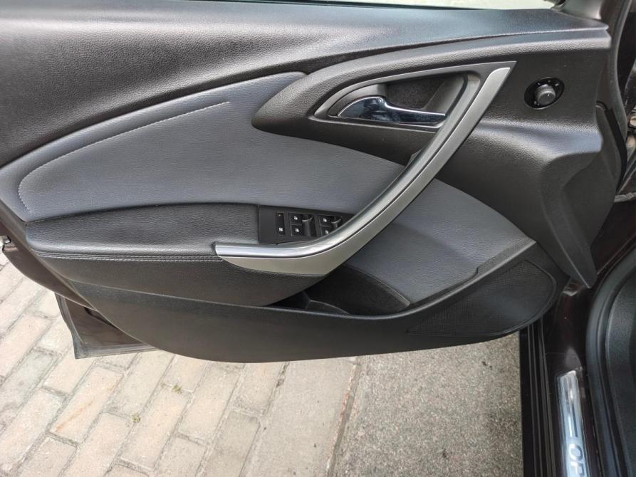 Opel Astra J Рестайлинг Воронеж  - изображение 10