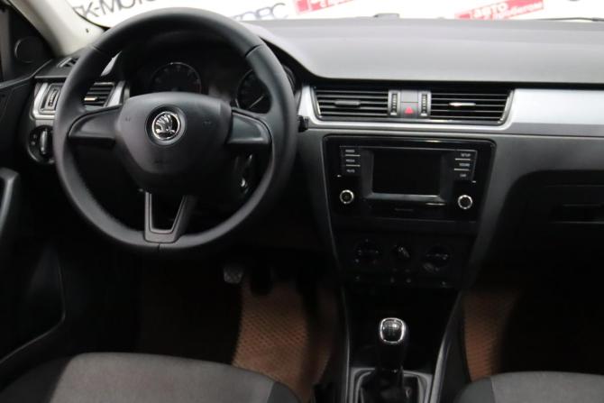 Skoda Rapid I с пробегом 2016 года, цена 825 450 рублей, 240120 км, лифтбек, Автокод Объявления