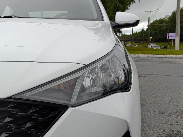 Hyundai Solaris II Рестайлинг с пробегом 2021 года, цена 1 635 000 рублей, 65456 км, седан, Автокод Объявления