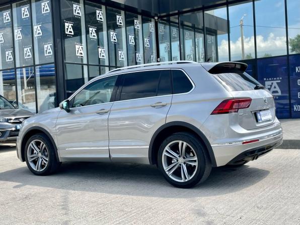 Volkswagen Tiguan II с пробегом 2019 года, цена 2 980 000 рублей, 92385 км, внедорожник, Автокод Объявления
