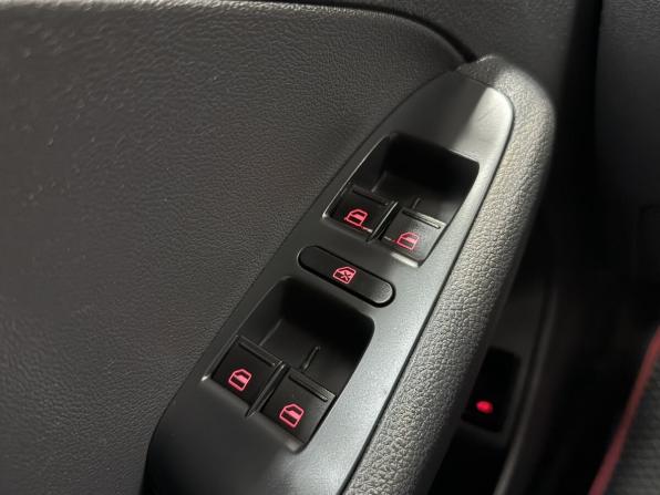 Volkswagen Jetta VI Рестайлинг с пробегом 2016 года, цена 1 272 000 рублей, 178880 км, седан, Автокод Объявления