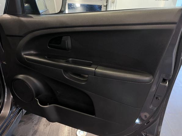 Kia Venga I с пробегом 2012 года, цена 925 000 рублей, 113440 км, компактвэн, Автокод Объявления