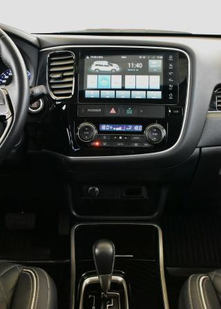 Mitsubishi Outlander III Рестайлинг 3 с пробегом 2022 года, цена 2 500 000 рублей, 59805 км, внедорожник, Автокод Объявления
