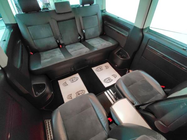 Volkswagen Multivan T5 Рестайлинг с пробегом 2011 года, цена 2 280 300 рублей, 268843 км, минивэн, Автокод Объявления