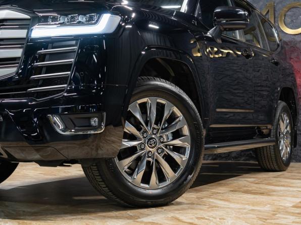 Новый Toyota Land Cruiser 300 Series 2026 года, цена 15 800 000 рублей, внедорожник, Автокод Объявления