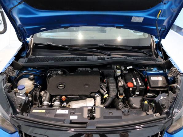 Peugeot 2008 II с пробегом 2020 года, цена 2 100 000 рублей, 87112 км, внедорожник, Автокод Объявления