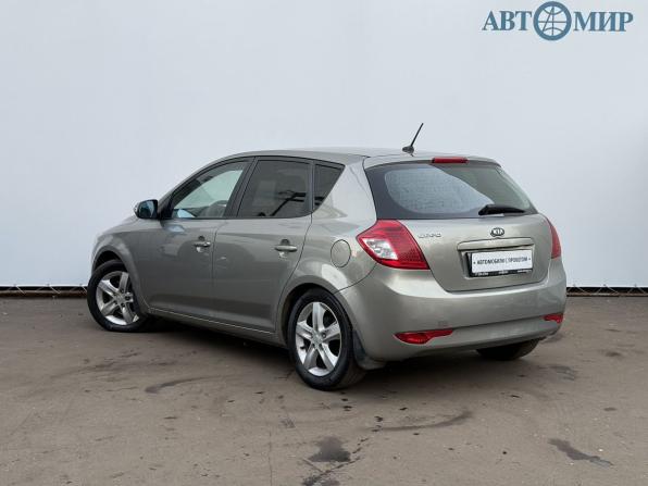 Kia Ceed I Рестайлинг с пробегом 2012 года, цена 475 000 рублей, 326301 км, хэтчбек, Автокод Объявления