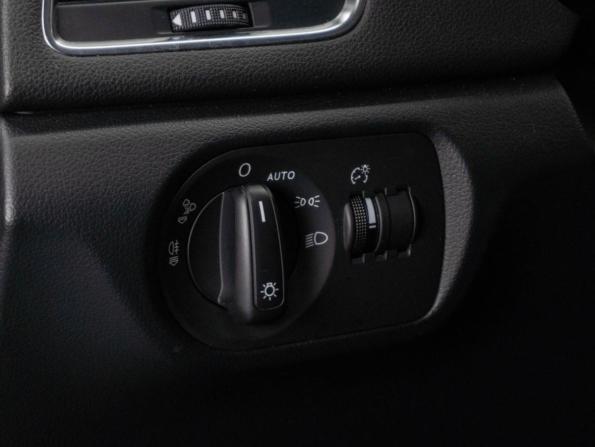 Audi Q3 I (8U) Рестайлинг с пробегом 2015 года, цена 2 049 000 рублей, 121561 км, внедорожник, Автокод Объявления