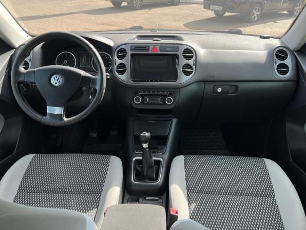 Volkswagen Tiguan I с пробегом 2009 года, цена 880 000 рублей, 221000 км, внедорожник, Автокод Объявления