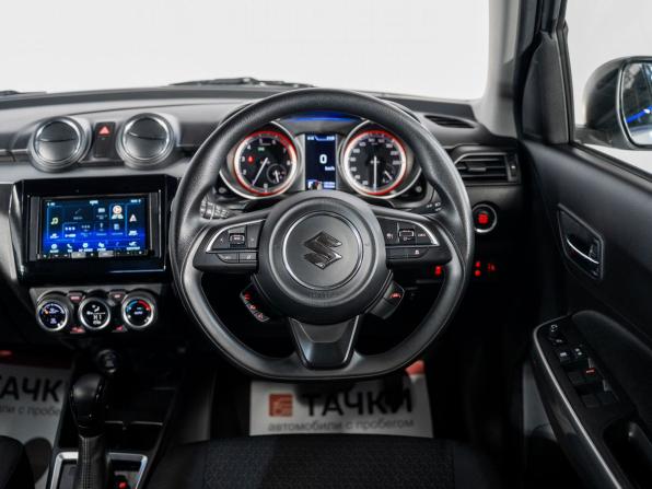 Suzuki Swift V Рестайлинг с пробегом 2020 года, цена 1 090 300 рублей, 76043 км, хэтчбек, Автокод Объявления