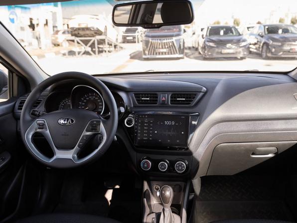 Kia Rio III Рестайлинг с пробегом 2017 года, цена 1 190 000 рублей, 104827 км, седан, Автокод Объявления