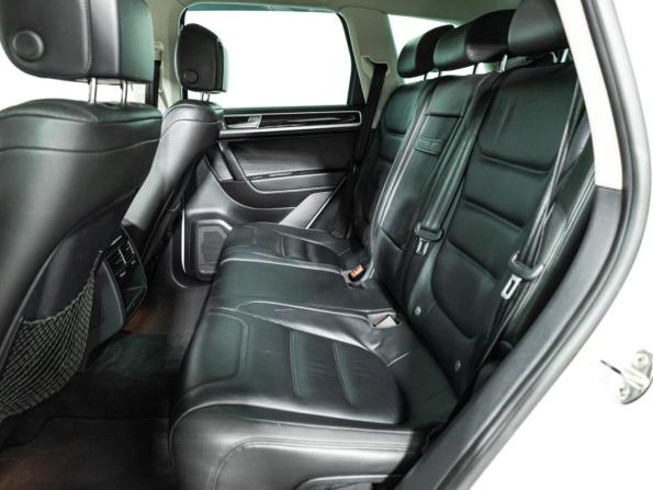 Volkswagen Touareg II Рестайлинг с пробегом 2014 года, цена 1 839 000 рублей, 297904 км, внедорожник, Автокод Объявления