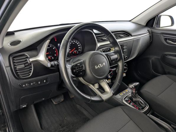 Kia Rio IV Рестайлинг с пробегом 2021 года, цена 1 750 000 рублей, 93397 км, хэтчбек, Автокод Объявления