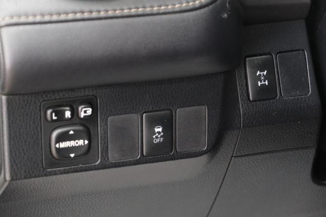 Toyota RAV4 IV (XA40) с пробегом 2014 года, цена 1 889 000 рублей, 176000 км, внедорожник, Автокод Объявления