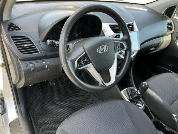 Hyundai Solaris I с пробегом 2012 года, цена 620 060 рублей, 211277 км, седан, Автокод Объявления