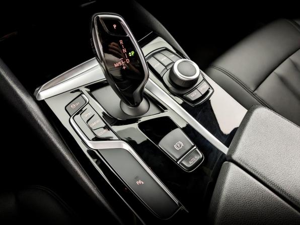 BMW 5 серии VII (G30/G31/G38) с пробегом 2020 года, цена 3 350 000 рублей, 119218 км, седан, Автокод Объявления