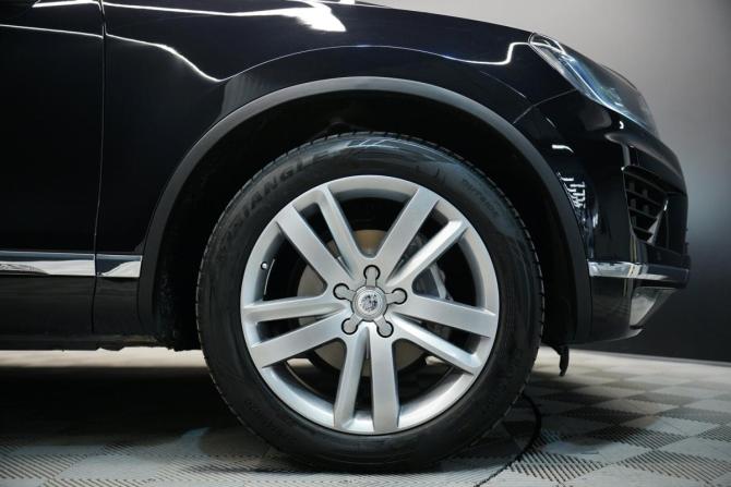 Volkswagen Touareg II Рестайлинг с пробегом 2015 года, цена 2 740 000 рублей, 239463 км, внедорожник, Автокод Объявления