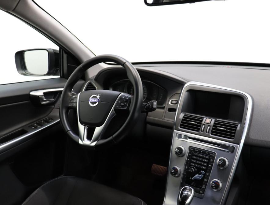Volvo XC60 I Рестайлинг Санкт-Петербург  - изображение 10
