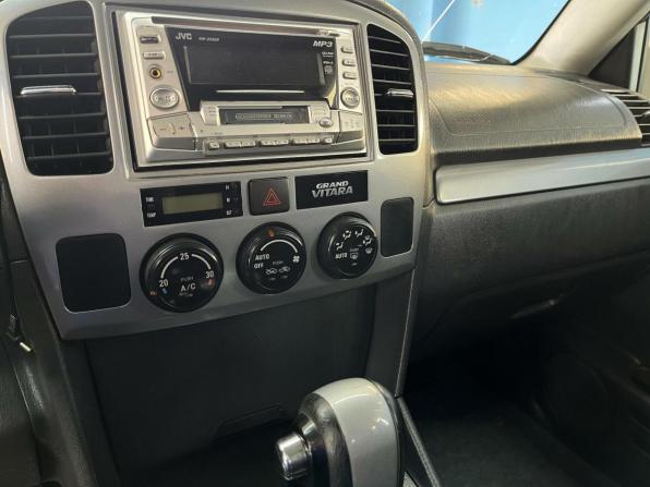 Suzuki Grand Vitara I Рестайлинг с пробегом 2003 года, цена 595 720 рублей, 240700 км, внедорожник, Автокод Объявления