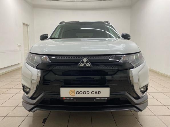 Mitsubishi Outlander III Рестайлинг 3 с пробегом 2022 года, цена 3 850 000 рублей, 900 км, внедорожник, Автокод Объявления