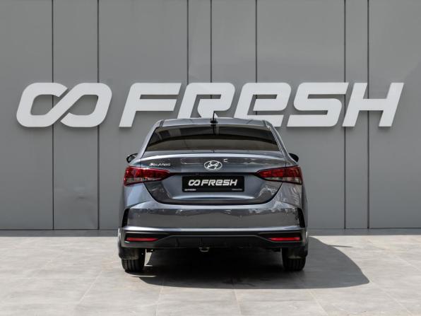 Hyundai Solaris II Рестайлинг с пробегом 2020 года, цена 1 540 000 рублей, 121605 км, седан, Автокод Объявления